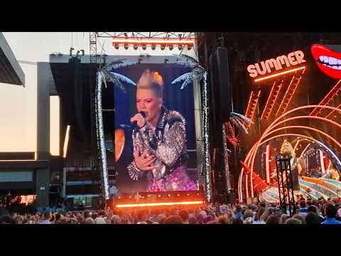 P!NK - Villa Park, Birmingham, 13/06/2023 - Clip #03