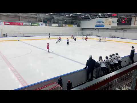 JYP U11 (2011) 23.4.2022 klo 16:00, Myyrmäki,  AA EVU Red - JYP Hurriganes