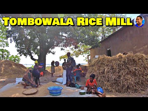 Welcome To TOMBOWALA TOWNSHIP - Nothern Sierra Leone 🇸🇱 Vlog 2022 - Explore With Triple-A