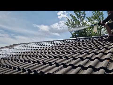 Påläggning av medel mot påväxt - Takrengöring