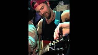 Kip Moore - Hearts Desire (Live in the streets of Dublin)