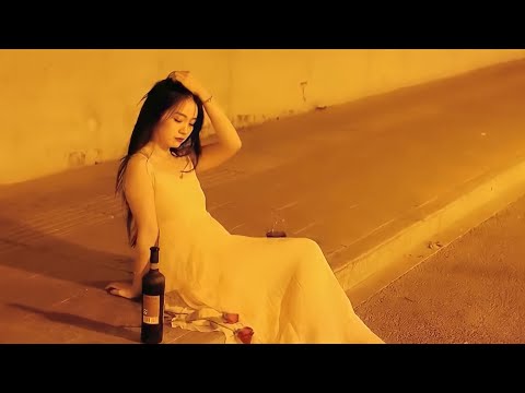 Em yêu đừng nói lời tạm biệt (Qīn ài de bù yào shuō fēn shǒu - 亲爱的不要说分手) - Quách Lực