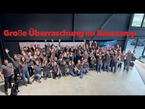 Das Abenteuer 4X4 Team überrascht Andi mit einer Einweihungsparty für das Basecamp in Sonnefeld