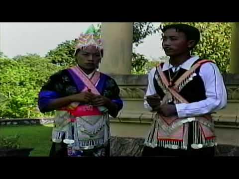 Kum Xyooj & Li Yaj - Dej Hiav Txwv Quas Kev Hlub (4)