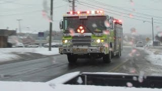 preview picture of video 'Roanoke County Wagon 5 Responding 1-25-13'