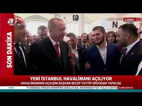 Erdoğan, yeni havalimanının açılış töreninde Khabib Nurmagomedov ile görüştü Erdoğan, yeni havalimanının açılış töreninde Khabib Nurmagomedov ile görüştü
