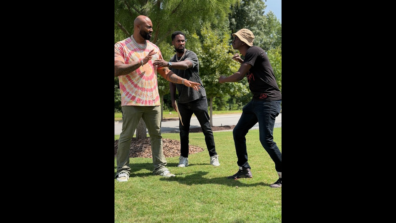 When Jordan tries to jump on Mike in Blake‘s front yard!