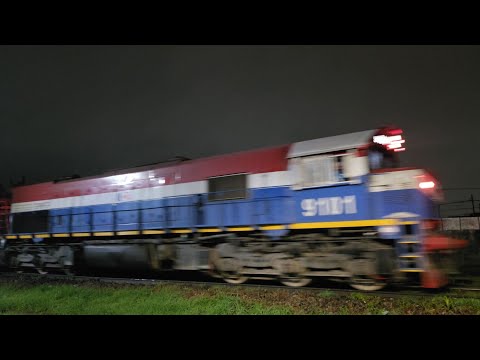 [8K] Variado y colorido tren cargado de NCA con la EMD GT-22CW 9101 pasando por Marcos Juárez!!!!!!