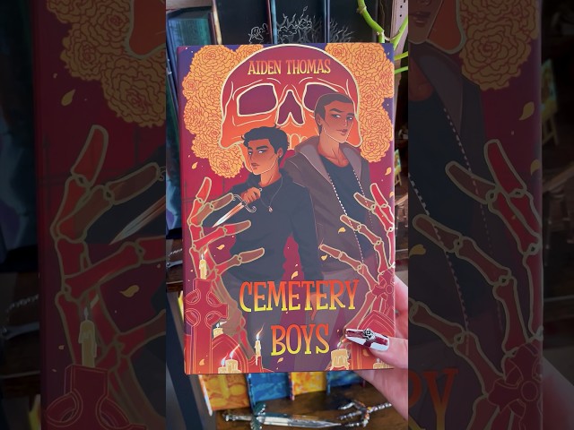 Vídeo relacionado con Cemetery Boys: 1