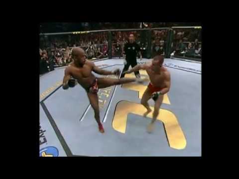 Kick + spinning back fist Shonie Carter (MMA)