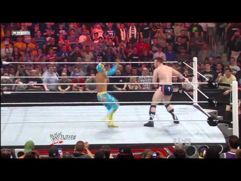 Sin Cara debut - WWE Raw 04/04/11 HD 1080p