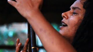 'Sri Charon Paabo' by Parvathy Baul - YouTube