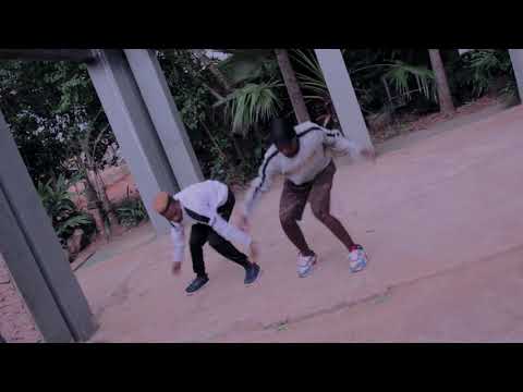 kosere official   Eish @Breetainment Dancers @PhaladiieyMashishiiey @KintazRsa @LimpopoBoy