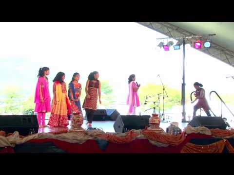 Karima & Jalisa/Karima Dance Academy - Dance Pe Chance - Sawan Mela 2010