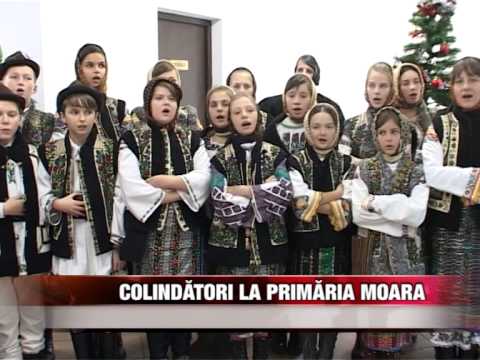 Colindători la Primăria Moara