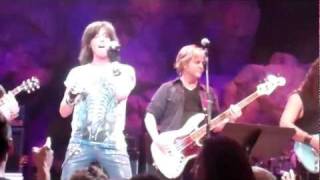 preview picture of video 'Joe Lynn Turner with Scrap Metal, Highway Star, Mohegan Sun, August 5, 2011'
