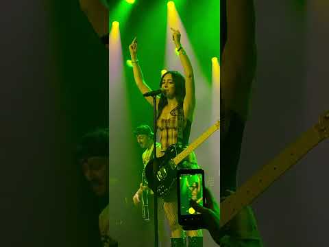 Hot girls in hell LØLØ Nightmare and daydreams tour