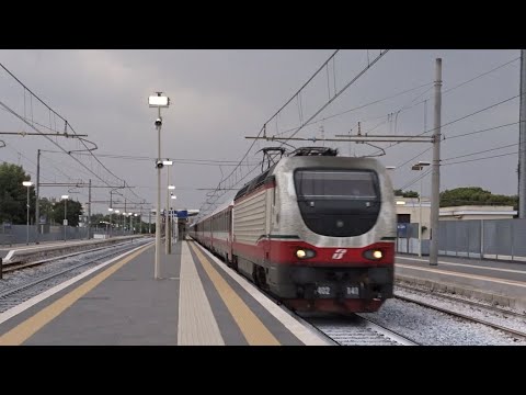 UN INTERCITY MOLTO STRANO IN GIRO PER L’ ADRIATICA…