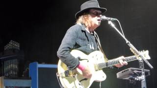 Neil Young - Walk On - Lincoln, NE - 7.11.2015