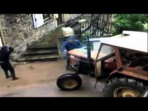 Old Men Lightsaber Duel (Star Wars)