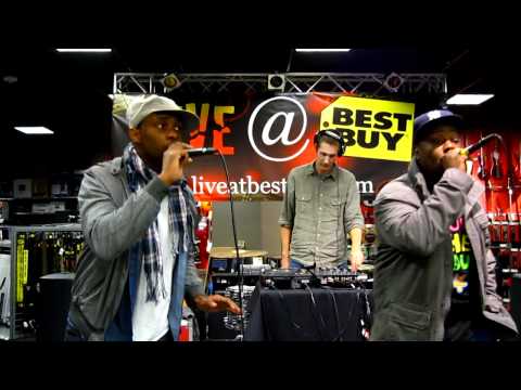 The Foreign Exchange & Darien Brockington- Come Around @ Best Buy Live (Union Square), NYC