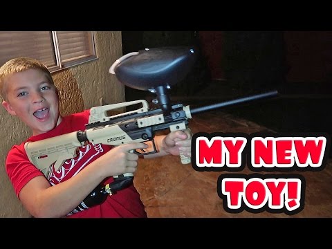 I GOT A PAINTBALL GUN!