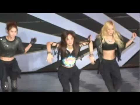 SM TOWN CONCERT III 2012 - Dance Battle