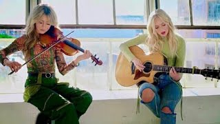 Lindsey Stirling &amp; Madilyn Bailey | Red Ribbon  ( Acoustic version )