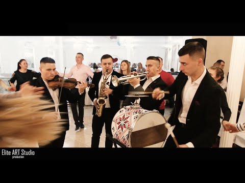 Formatia Elegant La  o Cumatrie Vesela (LIVE ARHIV)