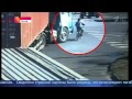 Обманувший смерть - ДТП В Китае велосипедист чудом выжил, попав под грузовик 