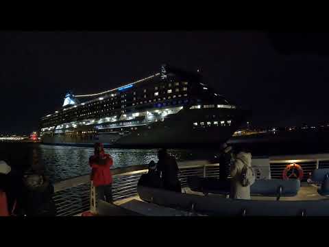 Balsa Suomenlinna de Helsinque e volta