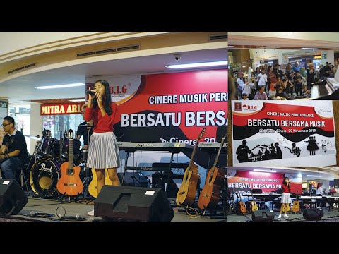 Alena Gracia - How Does A Moment Last Forever - Cinere Musik