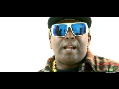 Mc Ronaldo - Vai Desce de Perna Aberta