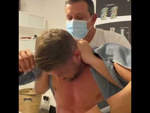 Deutscher Meister in Bodybuilding hier zur Chiropraktik Behandlung bei Wirbelfit Stuttgart