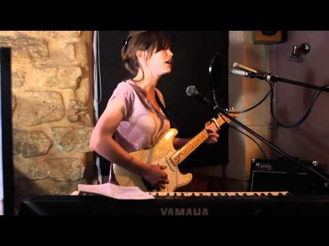 Mina Tindle - Bells (Froggy's Session)