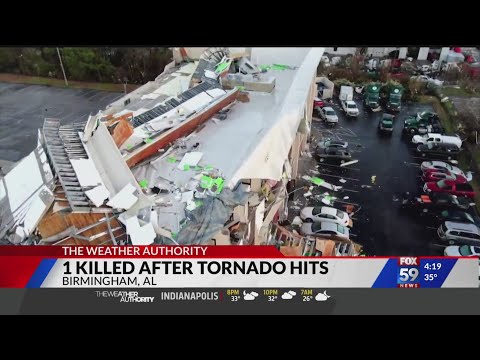 1 killed after tornado hits in Alabama