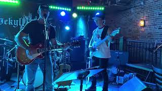 Download lagu Jekyll & Hyde Rocks 'Those Shoes' by The Eagles mp3 Download lagu Jekyll & Hyde Rocks 'Those Shoes' by The Eagles mp3