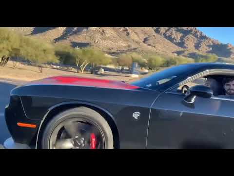 2021 zl1 10-speed  vs auto hellcat both stock