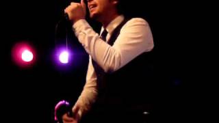 Michael Johns To Love Somebody