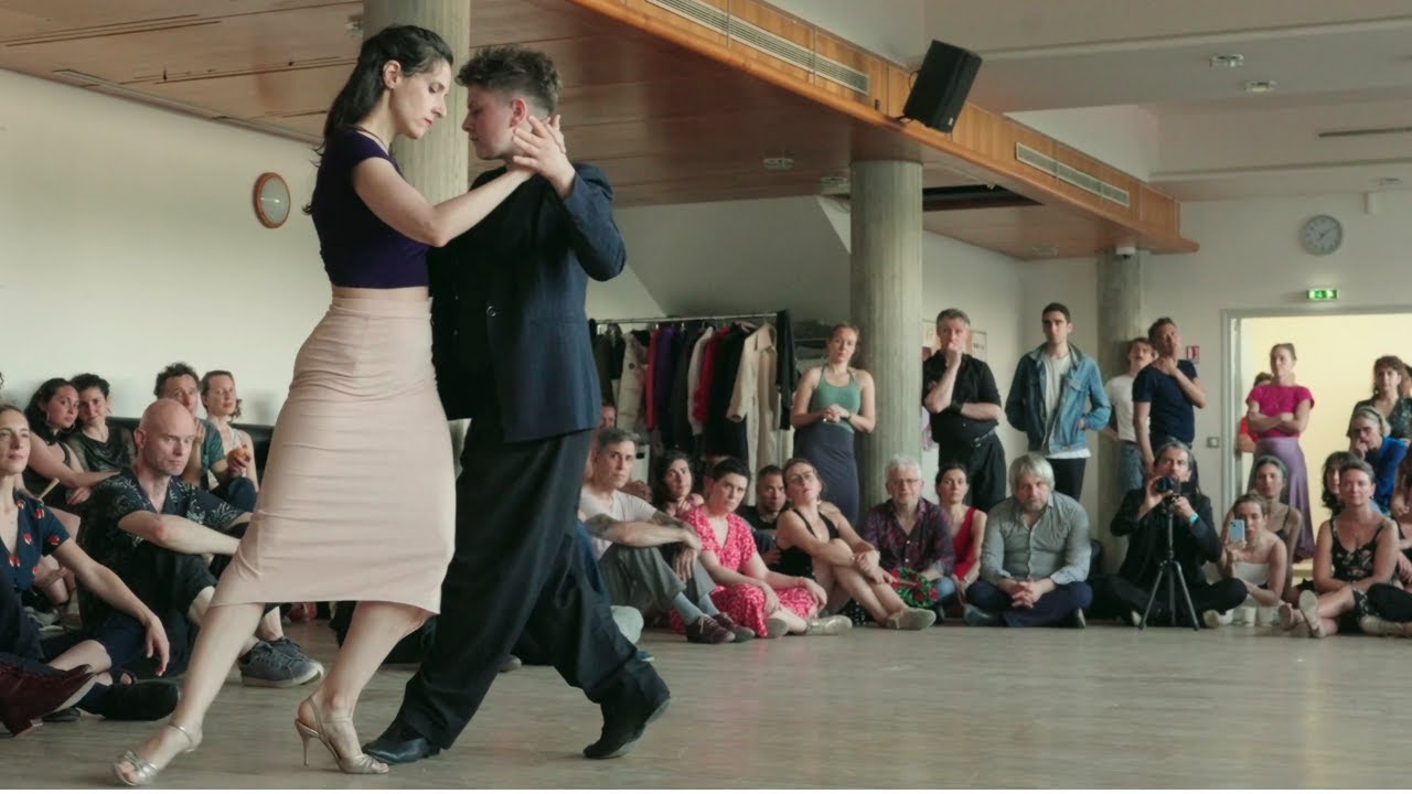 Video thumbnail for Evi Sofra and Yana Khalilova - Y dicen que no te quiero