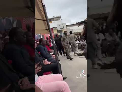 démonstration du ziguehi par Gor la montagne