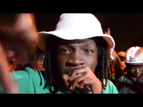 Virusi Mbaya x D'Jungle performing tracks back to back