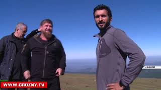 Рамзан Кадыров вместе с Нассером бин Хамадом бин Исой аль Халифой побывал в Ножай-Ютовском районе 