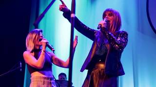 FABIANA CANTILO - Arcos - Lula Bertoldi y Brenda Martin, de Eruca Sativa. (31/8/2019)