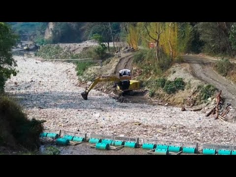 Video Thumbnail: Tag der Erde: 1421 Tonnen Plastikmüll aus einem Fluss in Guatemala geholt