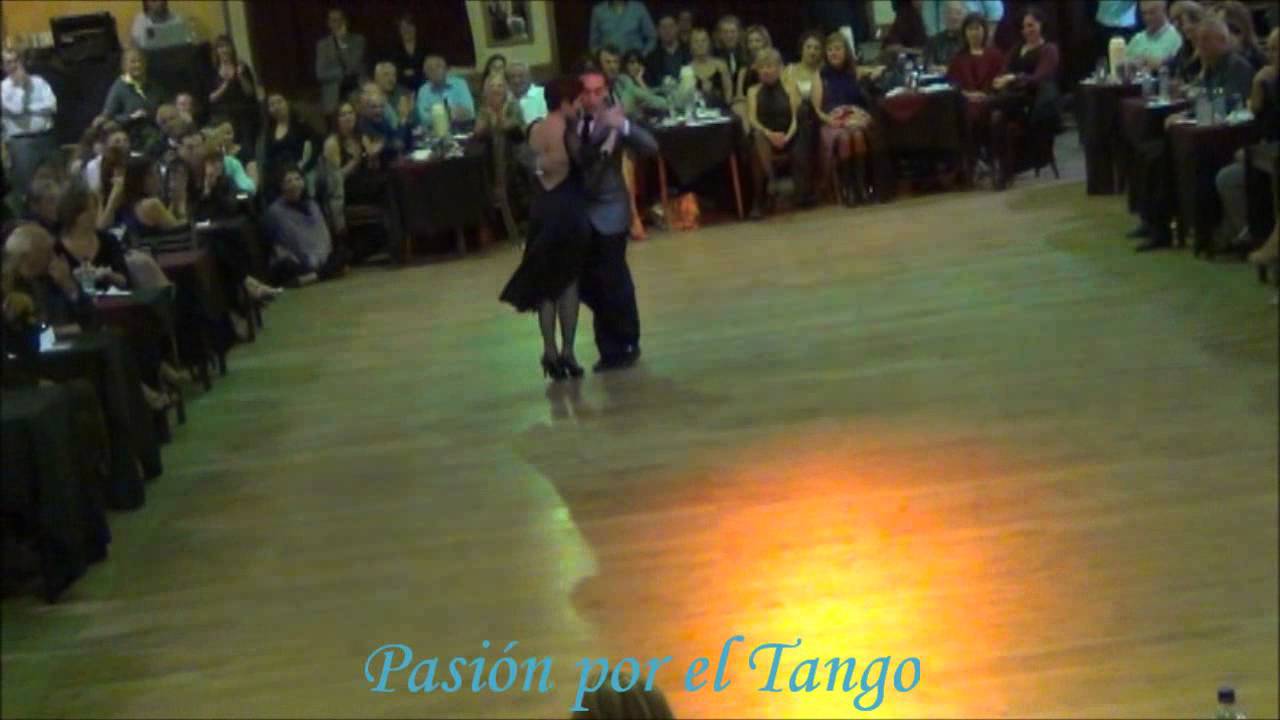 AURORA LUBIZ y JONATHAN SPITEL Bailando la Milonga AL GALOPE en YIRA YIRA MILONGA