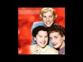 Andrews Sisters - Merry Christmas Polka - Chris Carr Andrews Sisters - Merry Christmas Polka