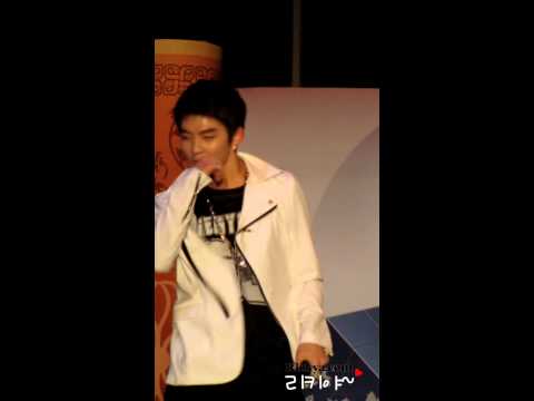 121104 byuksung college festival - crazy by Rickya.com