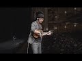 800 local students strum ukuleles with world-renowned musician Jake Shimabukuro
