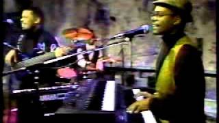 Pieces of a Dream ..  VH1..."Pick up the Pieces"  ..Live!!